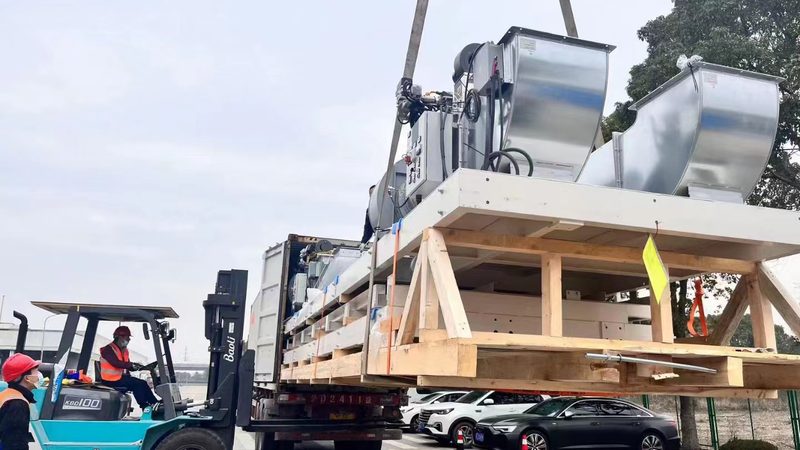 加盟商在选择加盟品牌时，还需关注以下加盟政策与支持：